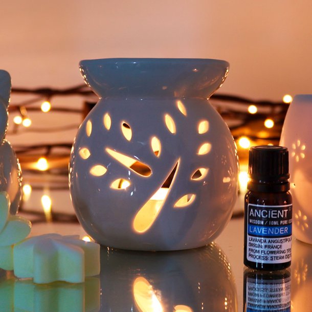 Aromalampe med tr�-udsk�ring, 2 st�rrelser