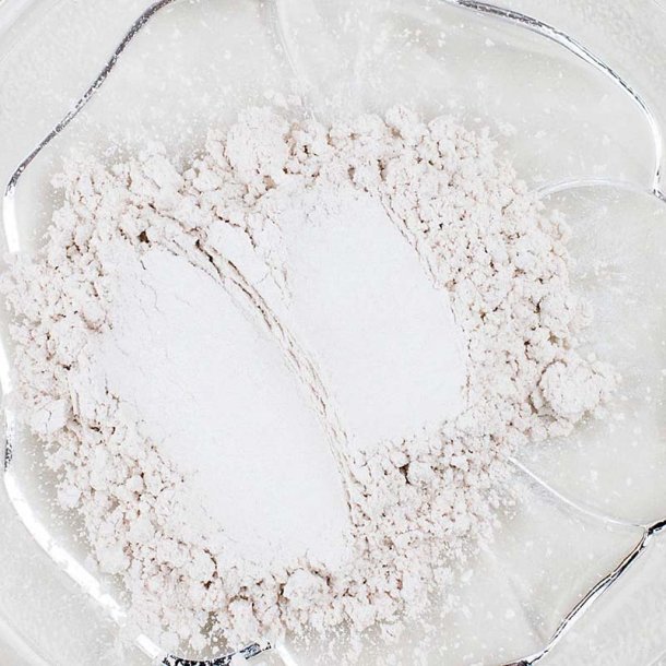 Blank-hvid mineralsk pigment-farve, 100% naturlig, 3g