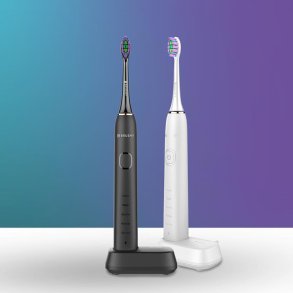 Ultrasonisk m�rkevare-tandb�rste i genbrugsplast