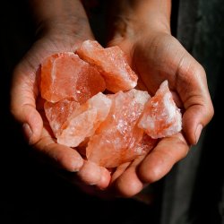 Himalayasalt, kmpe krystaller, pink