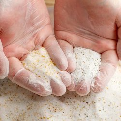 Silica gel sand med farveindikator, partikelst�rrelse 0,2-1 mm, l�s v�gt