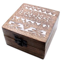 H�ndlavet �ske af mango-tr�, slavisk design, 10,5x10,5x6cm