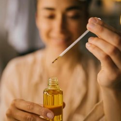 Laboratorie-pipette i bl�d plast, flere st�rrelser