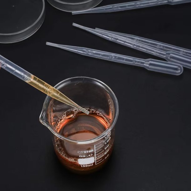 Laboratorie-pipette i bl�d plast, flere st�rrelser